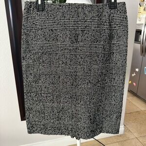 White House Black Market Monochrome Check Pencil Skirt
